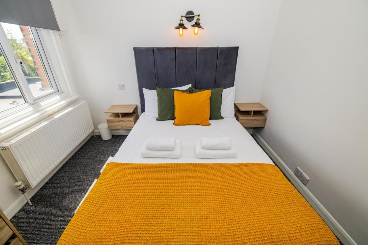Woodford Hotel ロンドン エクステリア 写真