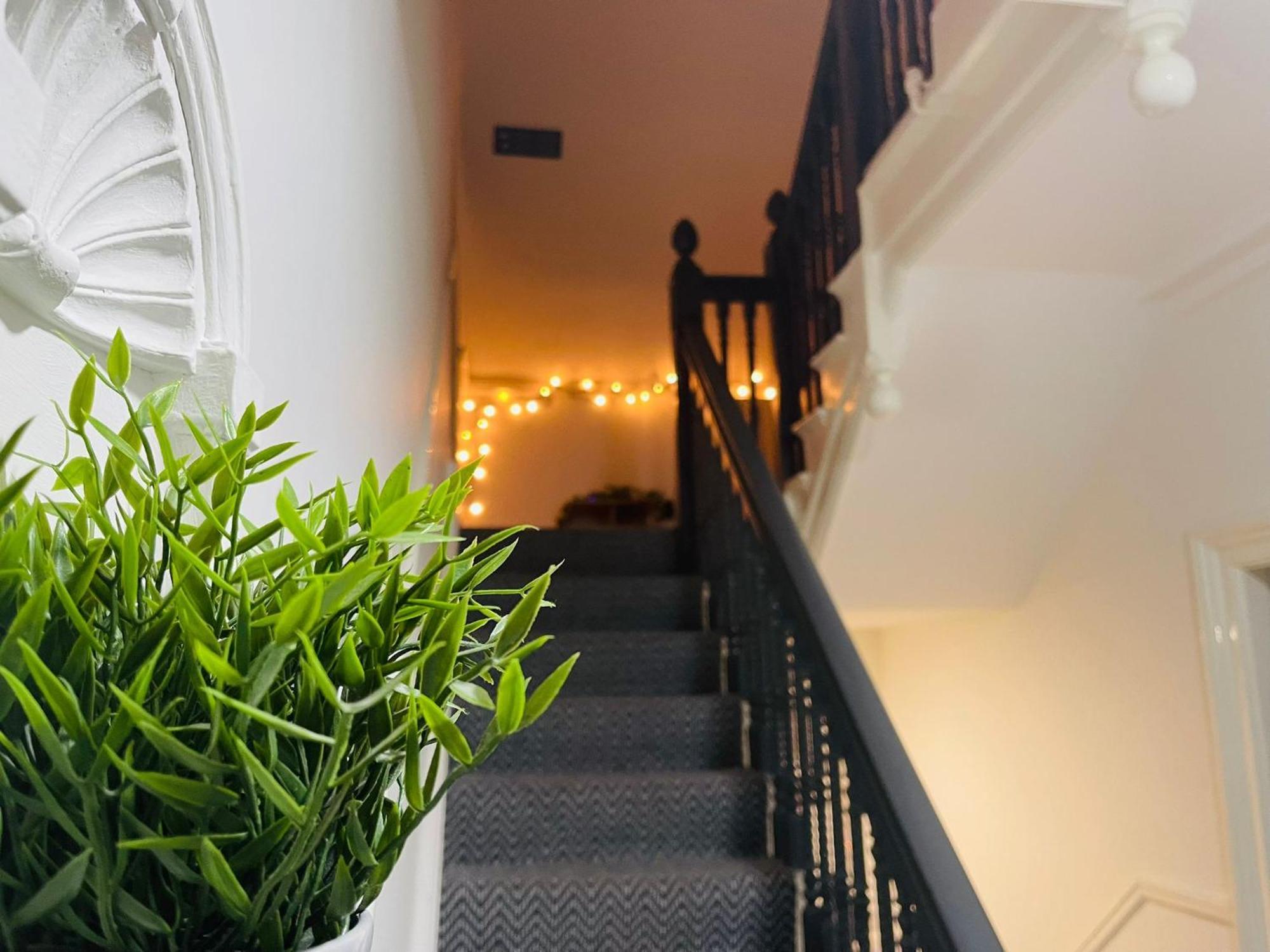 Woodford Hotel ロンドン エクステリア 写真
